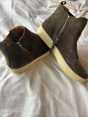 Sofft Grey Suede Zip-Front Ankle Booties with Cream Sole